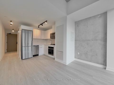 Photo 5 at 1707 - 195 McCaul Street, Chinatown, Toronto