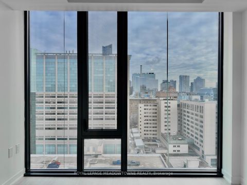 Photo 6 at 1707 - 195 McCaul Street, Chinatown, Toronto