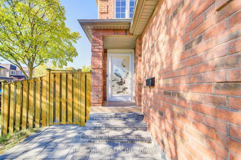 Photo 2 at 118 Shepton Way, Steeles, Toronto