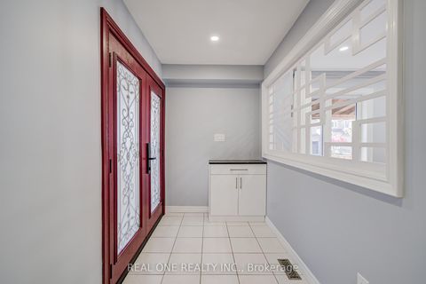 Photo 4 at 118 Shepton Way, Steeles, Toronto