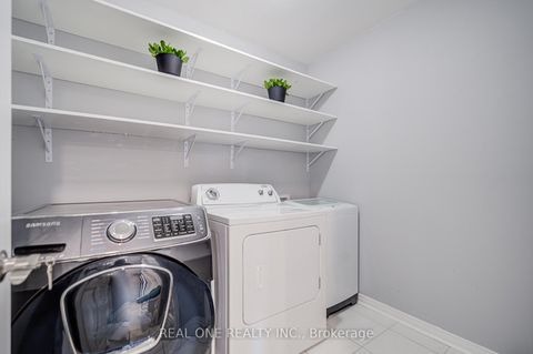 Photo 11 at 118 Shepton Way, Steeles, Toronto