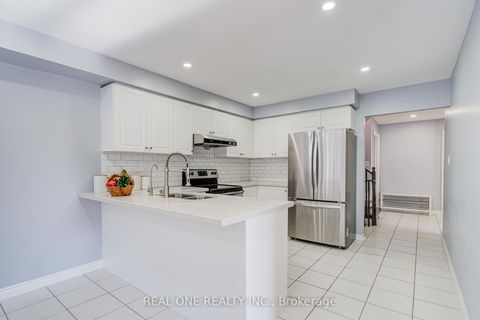 Photo 12 at 118 Shepton Way, Steeles, Toronto