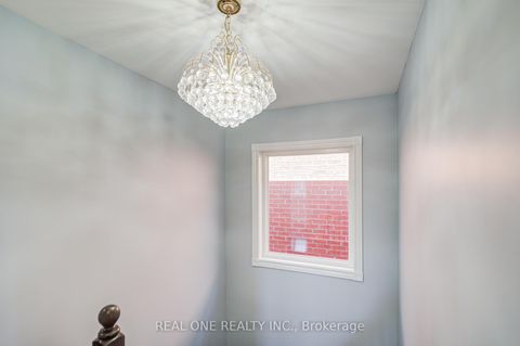 Photo 19 at 118 Shepton Way, Steeles, Toronto