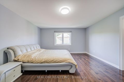 Photo 21 at 118 Shepton Way, Steeles, Toronto