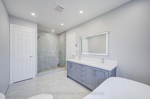 Photo 23 at 118 Shepton Way, Steeles, Toronto