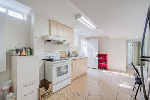 Photo 31 at 118 Shepton Way, Steeles, Toronto