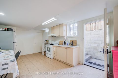 Photo 32 at 118 Shepton Way, Steeles, Toronto