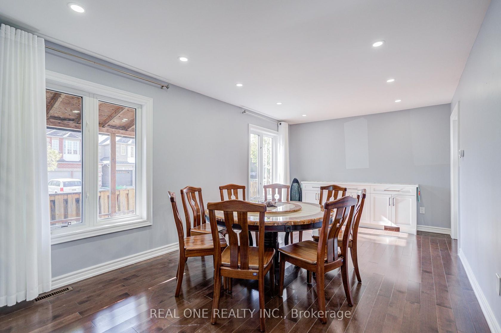 Photo 9 at 118 Shepton Way, Steeles, Toronto Photo 9 at 118 Shepton Way, Steeles, Toronto