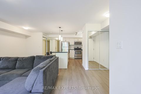 Photo 15 at B11 - 26 Bruce Street W, East Woodbridge, Vaughan