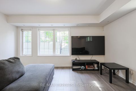 Photo 17 at B11 - 26 Bruce Street W, East Woodbridge, Vaughan