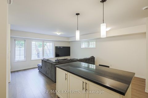 Photo 18 at B11 - 26 Bruce Street W, East Woodbridge, Vaughan