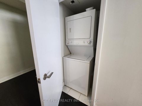 Photo 11 at 1810 - 25 Carlton Street, Yonge Corridor, Toronto