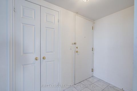 Photo 8 at 1606 - 2627 Mccowan Road, Agincourt North, Toronto