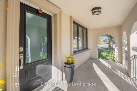 Photo 2 at 90A Bicknell Avenue, Eglinton West, Toronto Photo 2 at 90A Bicknell Avenue, Eglinton West, Toronto