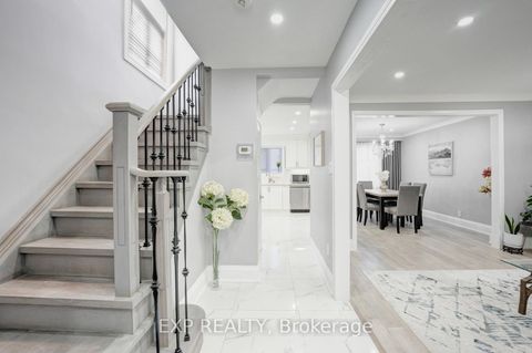 Photo 4 at 90A Bicknell Avenue, Eglinton West, Toronto Photo 4 at 90A Bicknell Avenue, Eglinton West, Toronto