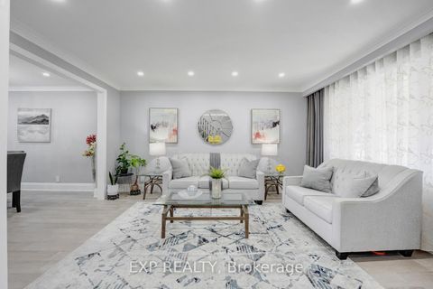 Photo 5 at 90A Bicknell Avenue, Eglinton West, Toronto Photo 5 at 90A Bicknell Avenue, Eglinton West, Toronto