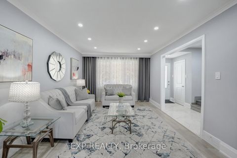 Photo 6 at 90A Bicknell Avenue, Eglinton West, Toronto