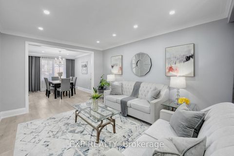 Photo 7 at 90A Bicknell Avenue, Eglinton West, Toronto