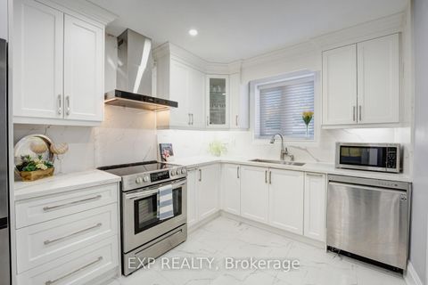 Photo 11 at 90A Bicknell Avenue, Eglinton West, Toronto