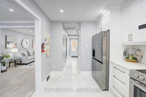 Photo 12 at 90A Bicknell Avenue, Eglinton West, Toronto Photo 12 at 90A Bicknell Avenue, Eglinton West, Toronto