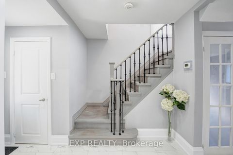 Photo 14 at 90A Bicknell Avenue, Eglinton West, Toronto