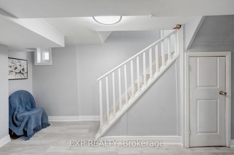 Photo 24 at 90A Bicknell Avenue, Eglinton West, Toronto