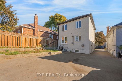 Photo 34 at 90A Bicknell Avenue, Eglinton West, Toronto