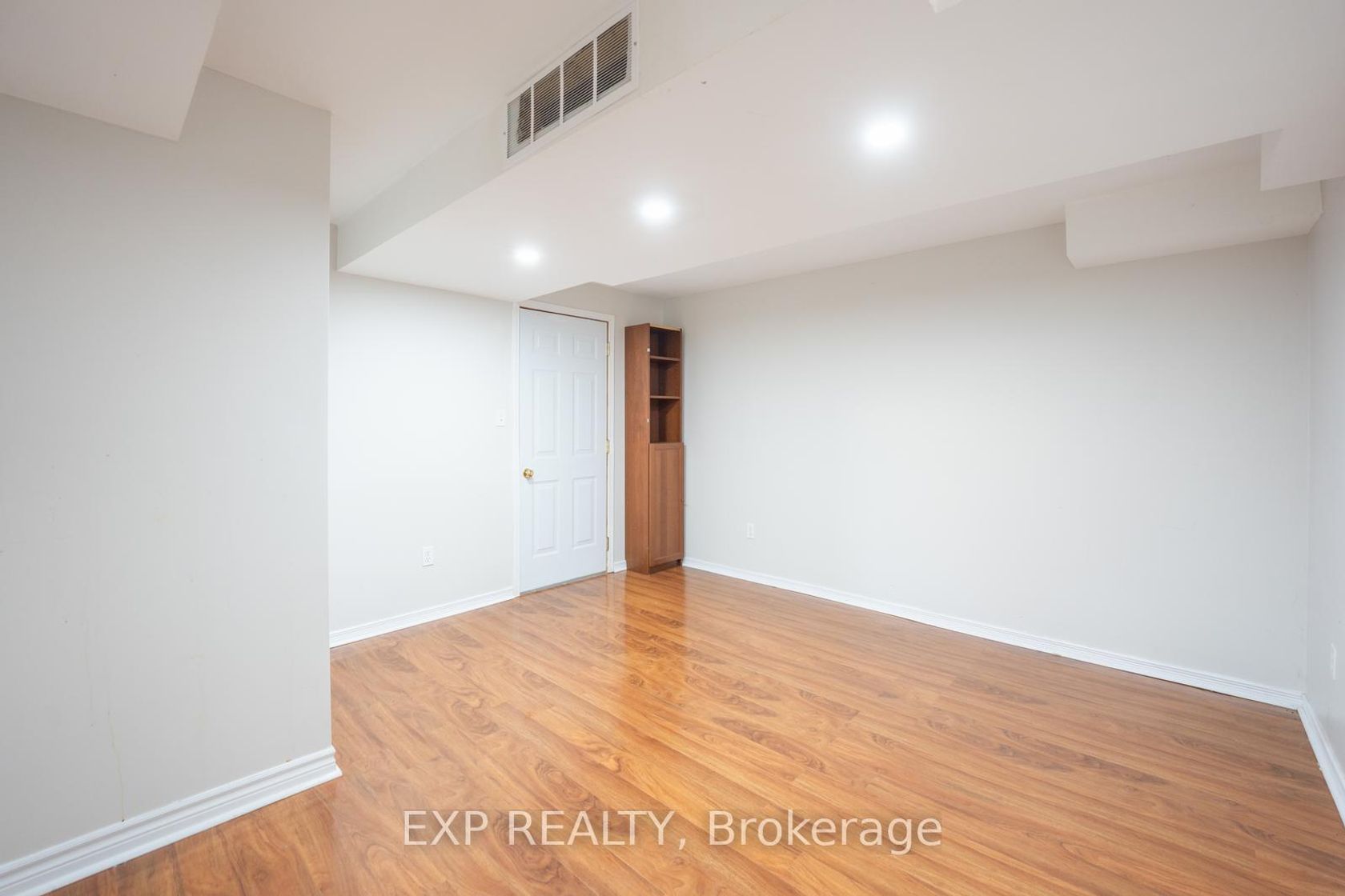 Photo 26 at 90A Bicknell Avenue, Eglinton West, Toronto Photo 26 at 90A Bicknell Avenue, Eglinton West, Toronto