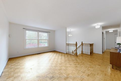 Photo 2 at 124 Aspenwood Drive, Hillcrest Village, Toronto