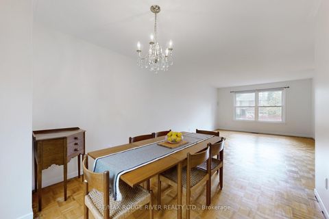 Photo 7 at 124 Aspenwood Drive, Hillcrest Village, Toronto