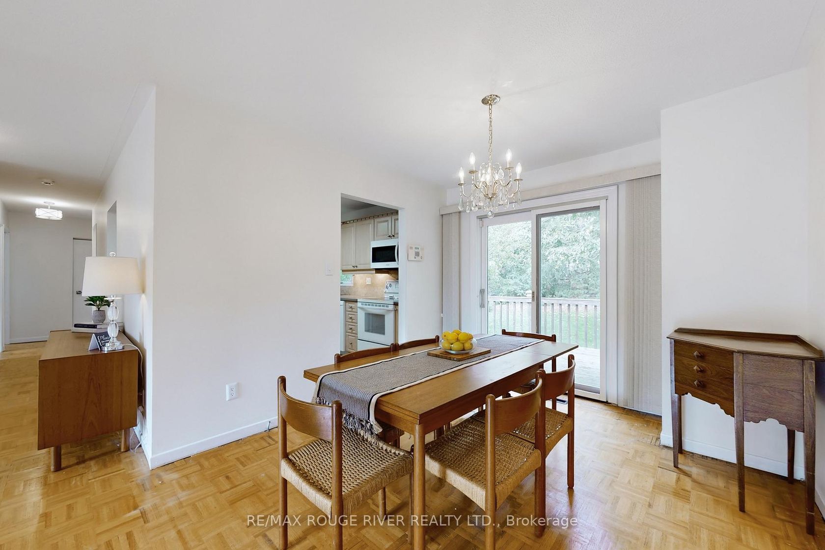 Photo 6 at 124 Aspenwood Drive, Hillcrest Village, Toronto Photo 6 at 124 Aspenwood Drive, Hillcrest Village, Toronto