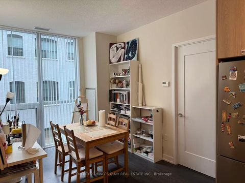 Photo 11 at 201 - 99 JOHN Street, Waterfront Communities C1, Toronto