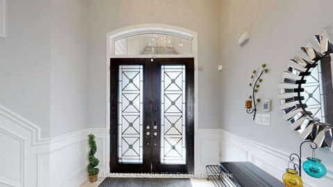 Photo 4 at 39 Lilly Valley Crescent, King City, King