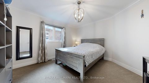 Photo 21 at 39 Lilly Valley Crescent, King City, King