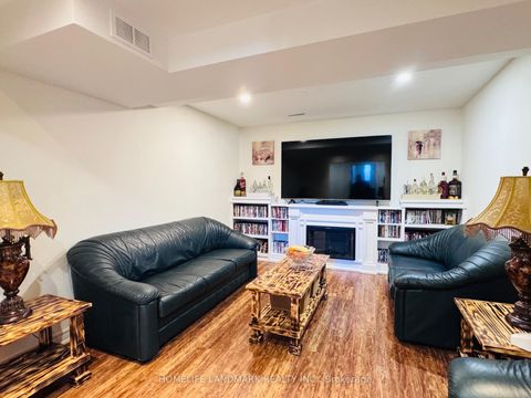 Photo 2 at 274 Edgehill Drive, Ardagh, Barrie