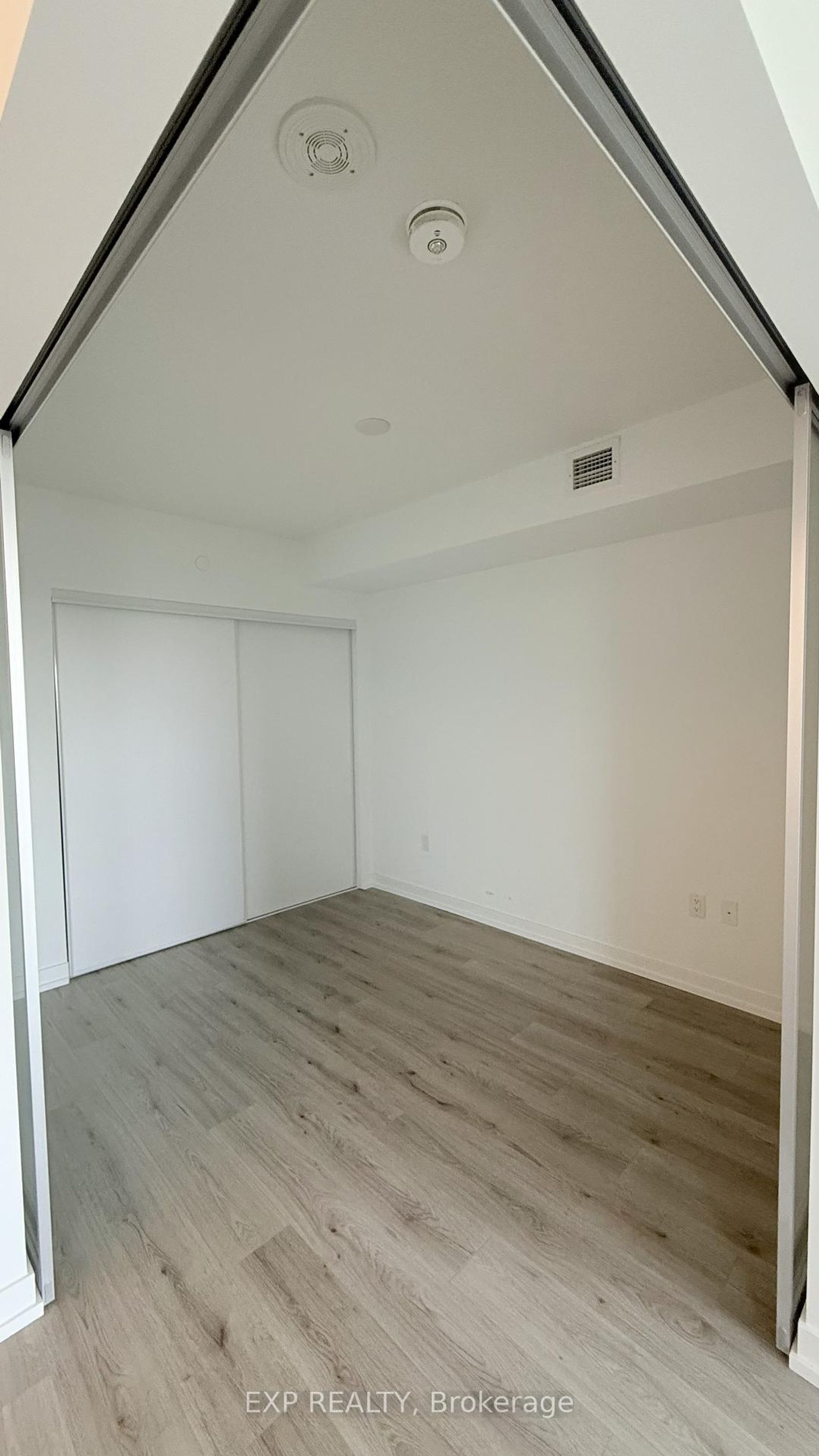 Photo 12 at 3306 - 395 Bloor Street E, North St. James Town, Toronto Photo 12 at 3306 - 395 Bloor Street E, North St. James Town, Toronto