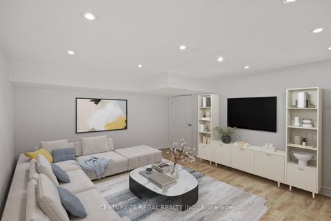 Photo 1 at 300 Montrose Avenue, Little Italy, Toronto Photo 1 at 300 Montrose Avenue, Little Italy, Toronto