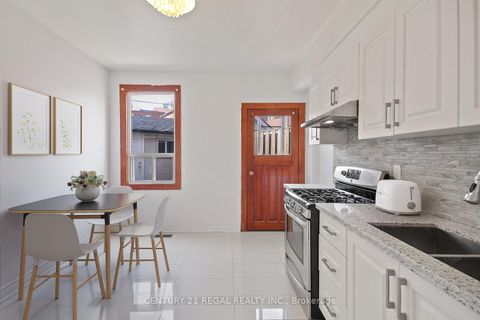 Photo 2 at 300 Montrose Avenue, Little Italy, Toronto