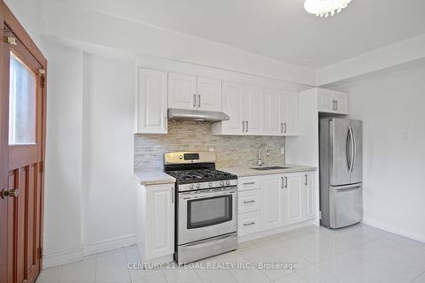 Photo 12 at 300 Montrose Avenue, Little Italy, Toronto