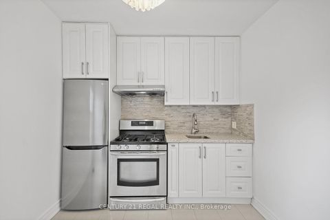 Photo 24 at 300 Montrose Avenue, Little Italy, Toronto