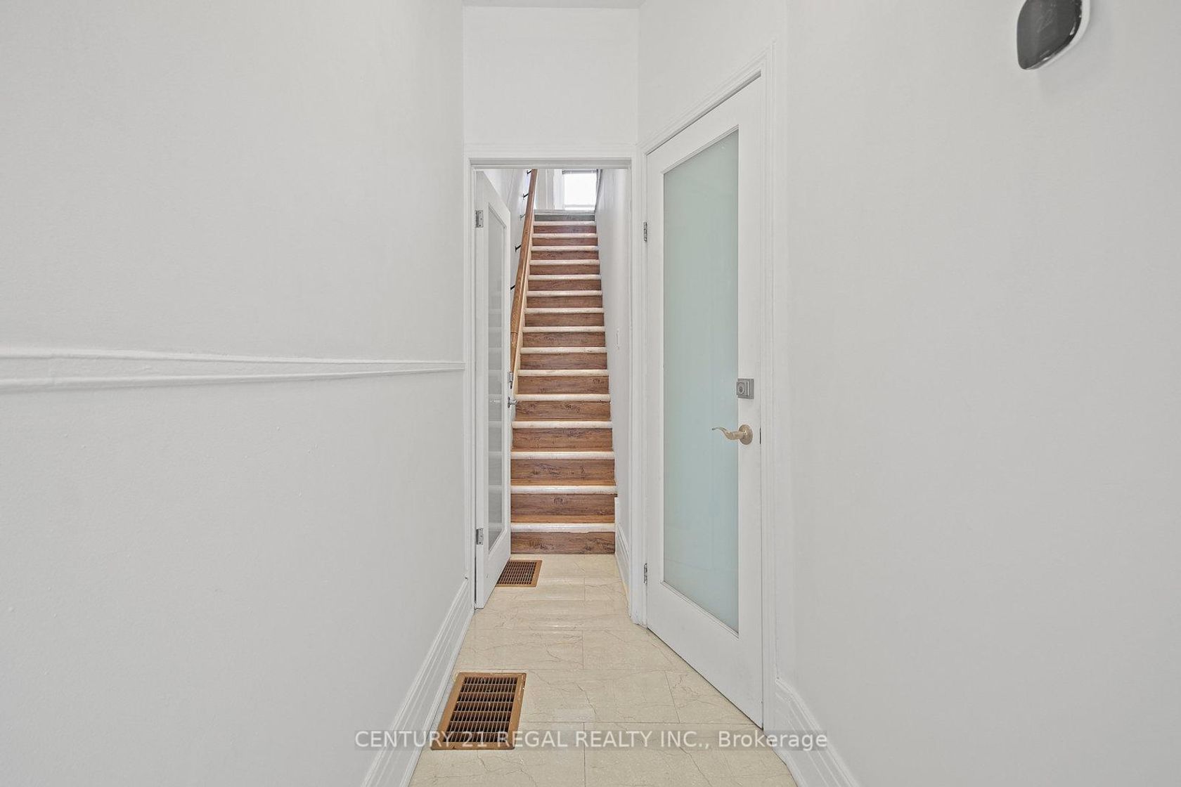 Photo 6 at 300 Montrose Avenue, Little Italy, Toronto Photo 6 at 300 Montrose Avenue, Little Italy, Toronto