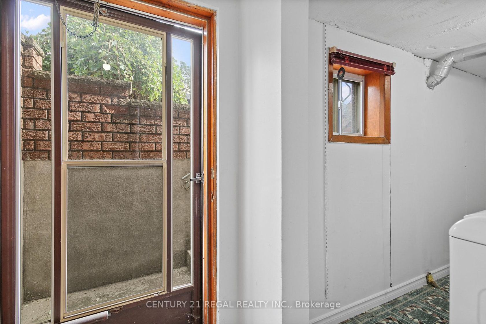 Photo 30 at 300 Montrose Avenue, Little Italy, Toronto Photo 30 at 300 Montrose Avenue, Little Italy, Toronto