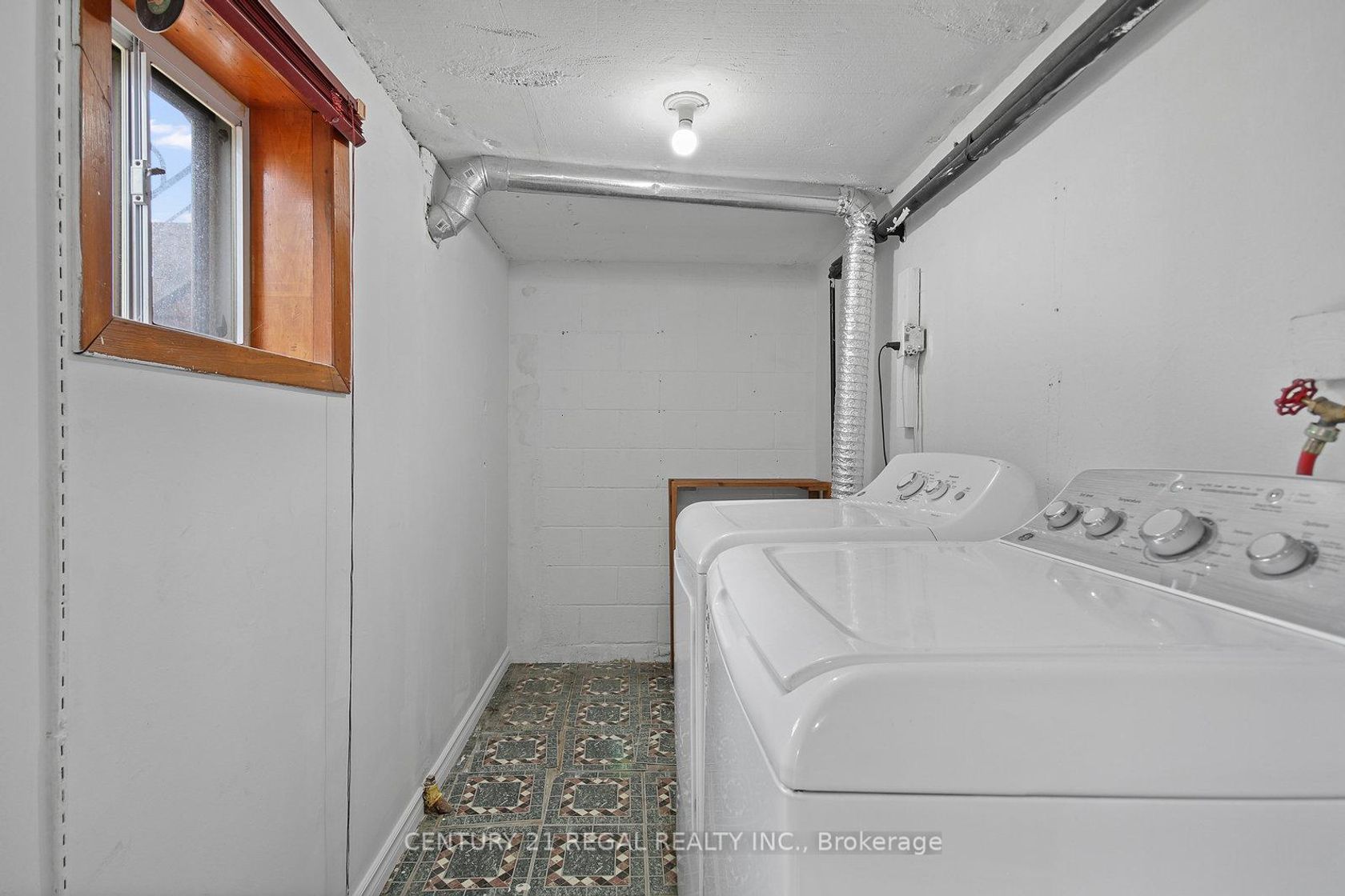 Photo 31 at 300 Montrose Avenue, Little Italy, Toronto Photo 31 at 300 Montrose Avenue, Little Italy, Toronto