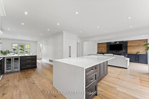 Photo 12 at 42 St Michele Place, Islington Woods, Vaughan