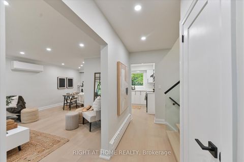 Photo 2 at 173 Wishing Well Drive, Sullivan, Toronto