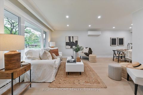 Photo 3 at 173 Wishing Well Drive, Sullivan, Toronto