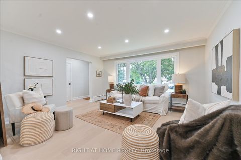 Photo 5 at 173 Wishing Well Drive, Sullivan, Toronto