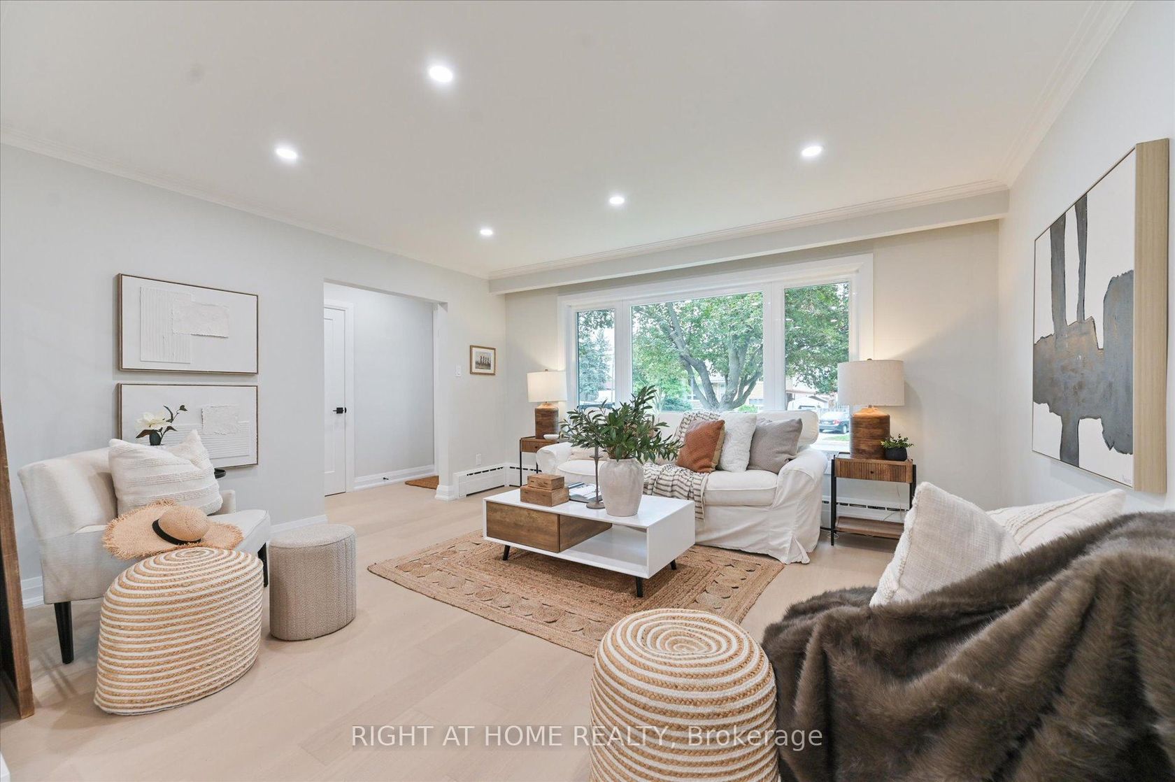 Photo 5 at 173 Wishing Well Drive, Sullivan, Toronto Photo 5 at 173 Wishing Well Drive, Sullivan, Toronto