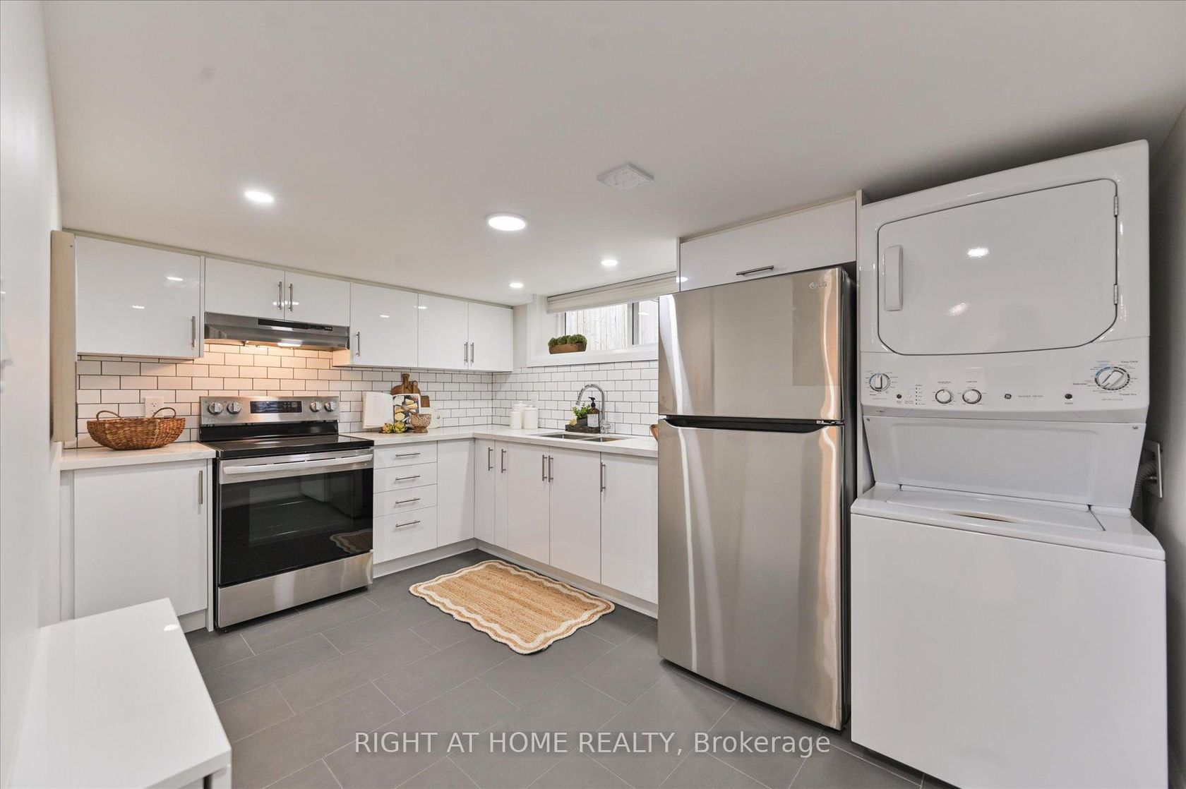 Photo 21 at 173 Wishing Well Drive, Sullivan, Toronto Photo 21 at 173 Wishing Well Drive, Sullivan, Toronto