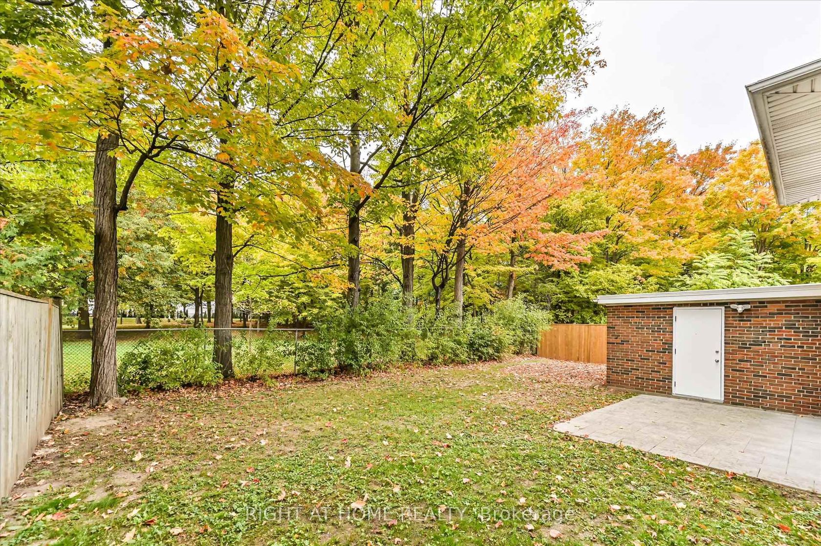 Photo 22 at 173 Wishing Well Drive, Sullivan, Toronto Photo 22 at 173 Wishing Well Drive, Sullivan, Toronto